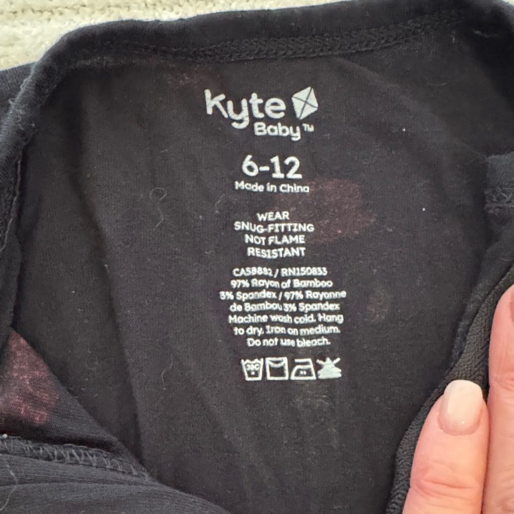 Kyte Baby bamboo onesie footie - Picture 2 of 4